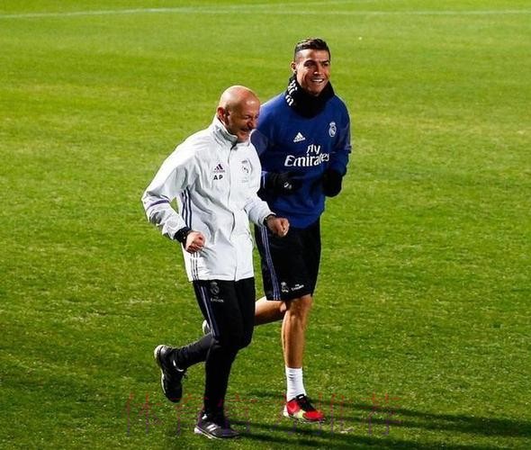 TA:安帅教练组内部关系紧张 平图斯得到皇马支持 TA:安帅教练组内部关系紧张 平图斯得到皇马支持